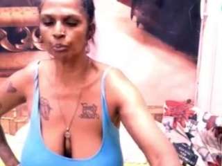 indianva Live Webcam on CamSoda