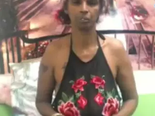 IndianVa's Live Sex Cam Show