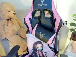 eva-lee18
