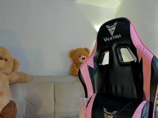 eva-lee18