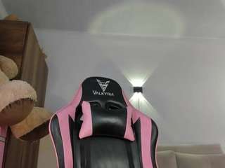 eva-lee18