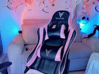 eva-lee18