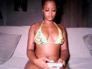 sexiiimamiii23 Live Webcam on CamSoda