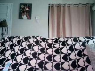 sexiiimamiii23 Live Webcam on CamSoda