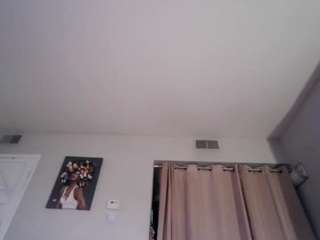 sexiiimamiii23 webcam