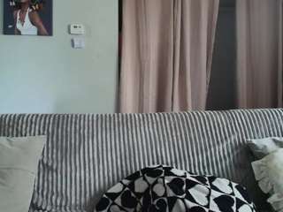 sexiiimamiii23 webcam