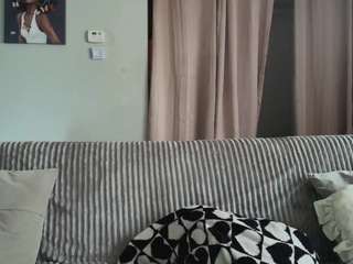 sexiiimamiii23 webcam