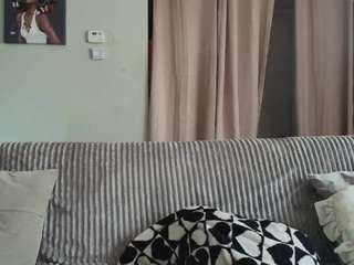 sexiiimamiii23 webcam