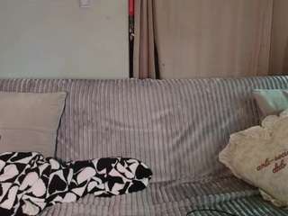 sexiiimamiii23's CamSoda show and profile