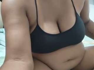 ZELLY-DIRTY live cam preview