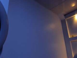  zenda-evans chat room