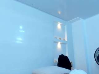 zenda-evans from CamSoda