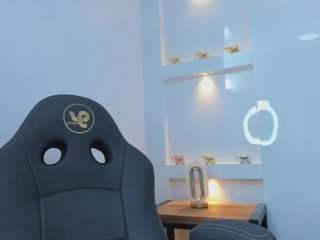 zenda-evans Live Webcam on CamSoda