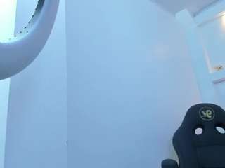 zenda-evans's CamSoda show and profile