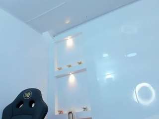 zenda-evans Live Webcam on CamSoda