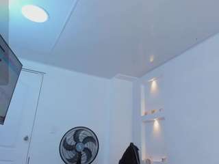 zenda-evans live webcam show