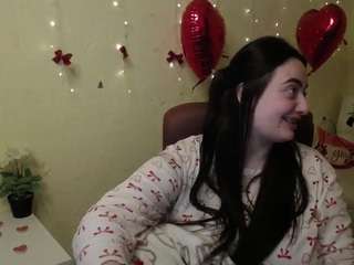 milanaprice's CamSoda show and profile