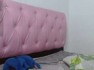 kimcloe Love live webcam