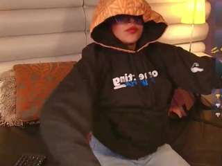 milan-sweett webcam model