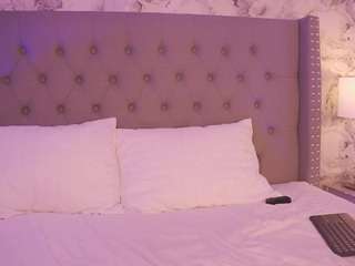 charlotte-harris Live Webcam on CamSoda