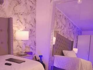 charlotte-harris webcam