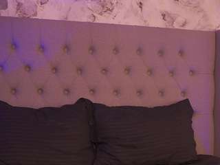 charlotte-harris's CamSoda show and profile