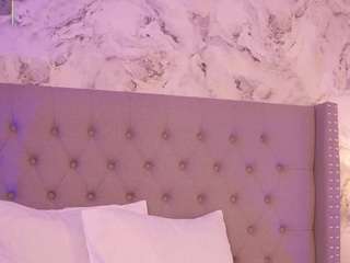 charlotte-harris's CamSoda show and profile