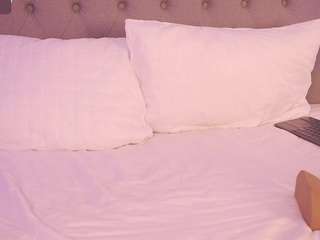 charlotte-harris webcam