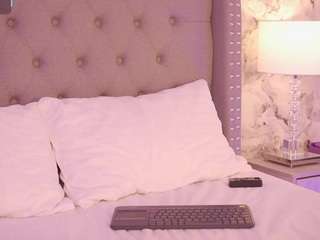 charlotte-harris webcam model