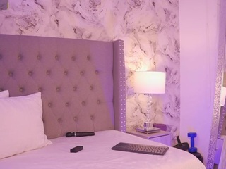 charlotte-harris webcam