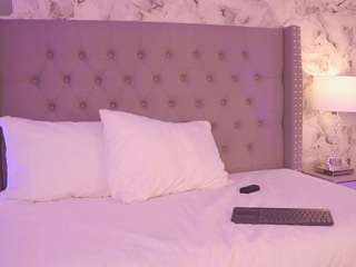 charlotte-harris webcam