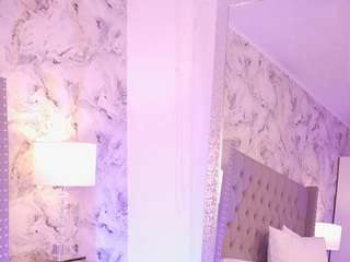 charlotte-harris Live Webcam on CamSoda