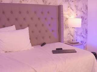 charlotte-harris webcam