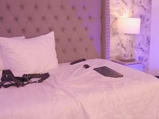 charlotte-harris webcam