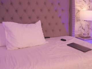 charlotte-harris webcam