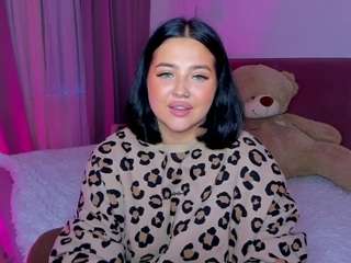 kylielips