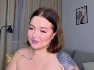 kylielips