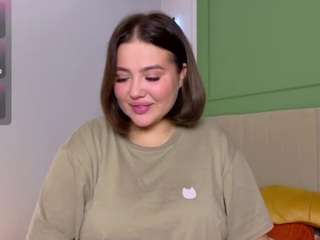 kylielips