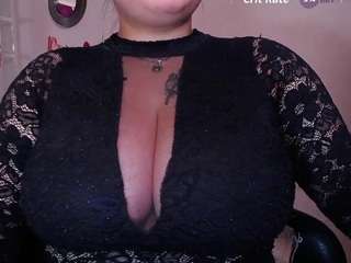 penelope-titts