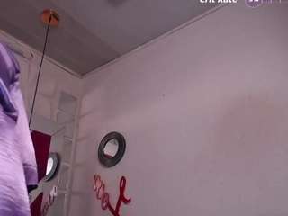 penelope-titts camsoda