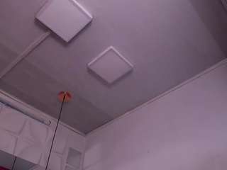 penelope-titts live cam profile