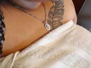 penelope-titts