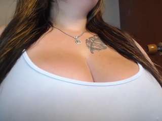 penelope-titts