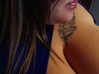 penelope-titts