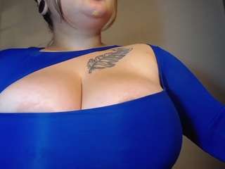 penelope-titts