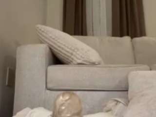 kittykitty-meoww Live Webcam on CamSoda
