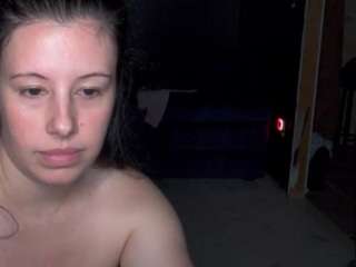 18andHorny live cam preview
