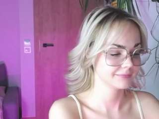 lexieblonde Dom live webcam