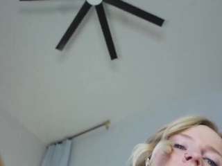 Live webcam model taylorlove303 on Soda Cams