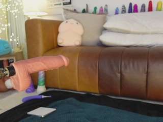 Live webcam model taylorlove303 on Soda Cams